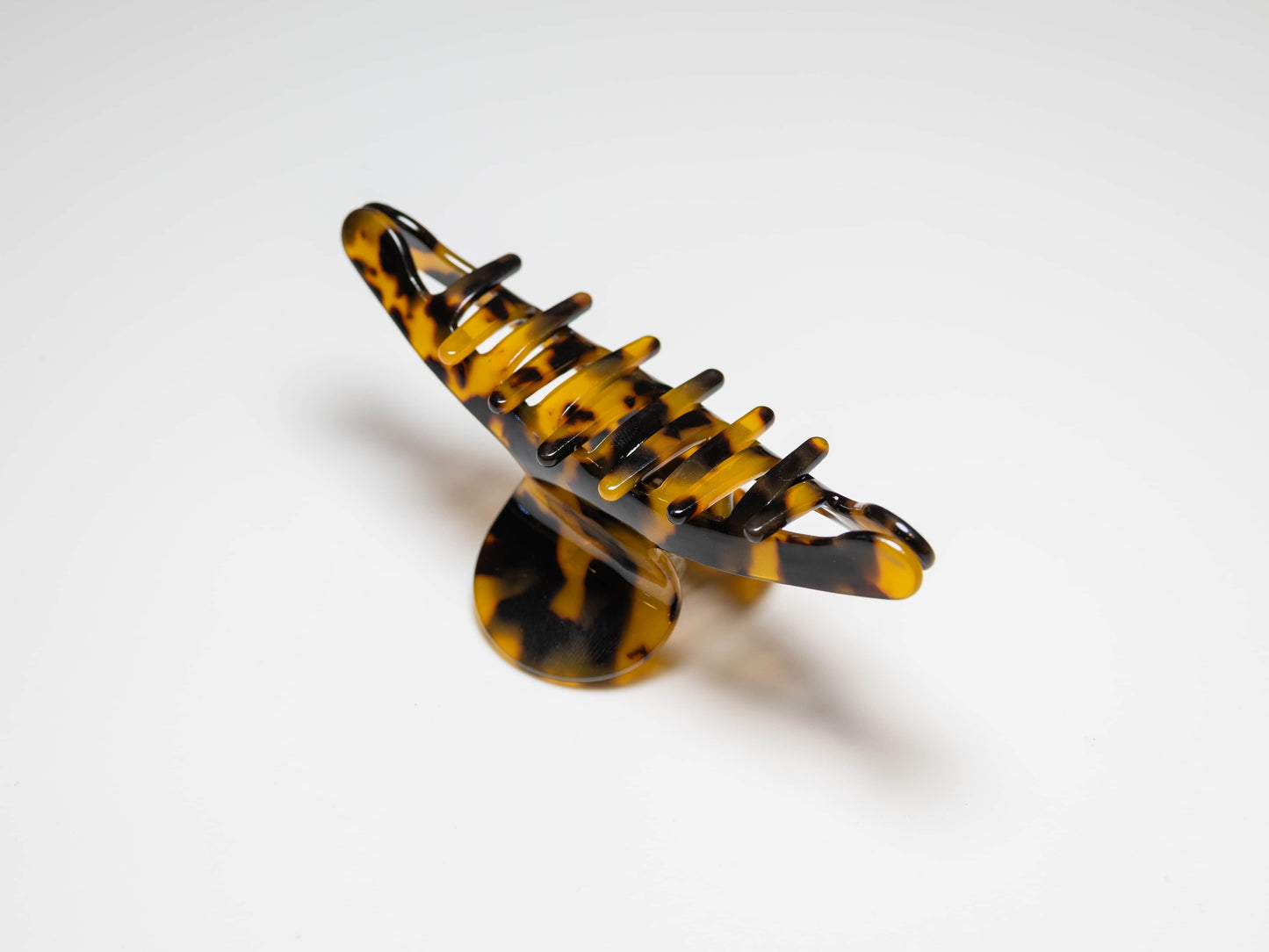 Leopard Charm and Durability: New Acetate Hair Claws for Fashionable Women